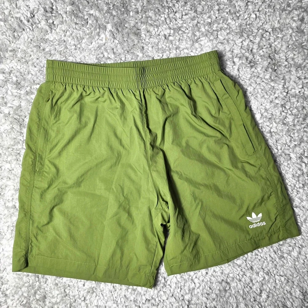 Adidas Originals Trefoil Essentials Woven Shorts Men's M Olive Green NWT KA0674